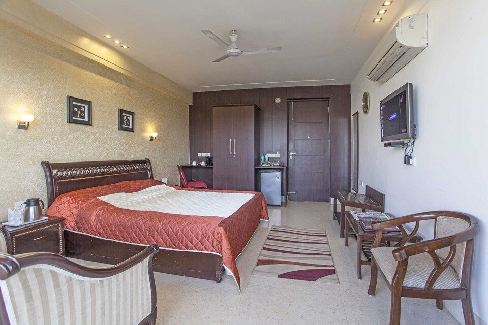 OYO Rooms 061 Sector 55(Blocked), Golf Course Road, Gurgaon